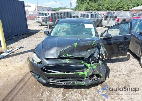 2014 Ford Fusion Hybrid S z USA, uszkodzony, nr VIN 3FA6P0UUXER123787